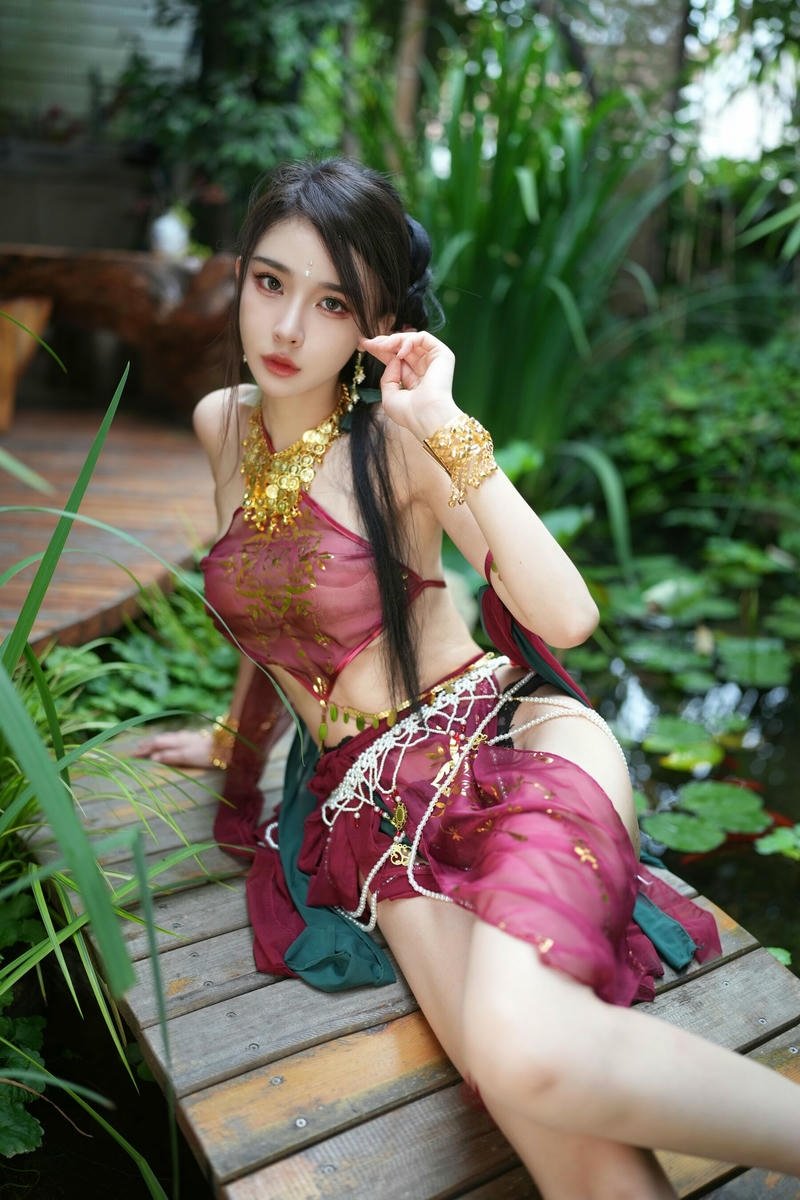 Hình cosplay dâm đãng hoang dại