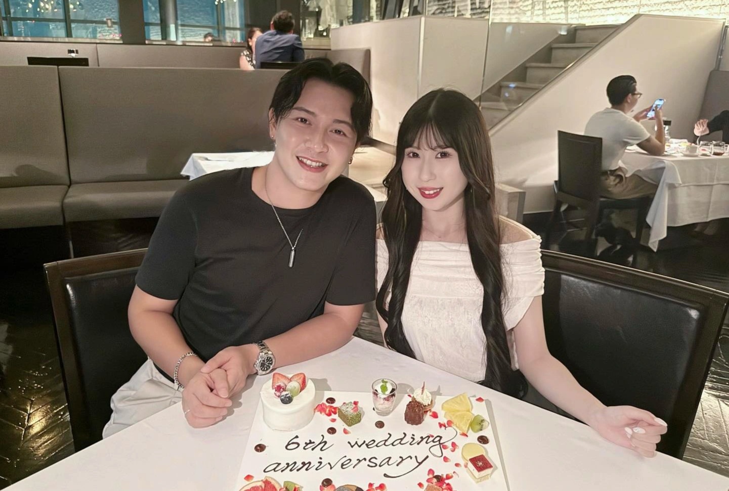 Cô gái Nhật xinh đẹp phải lòng chàng quản lý Việt Nam - 3