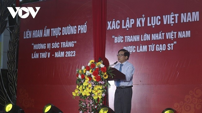 Xác lập kỷ lục Việt Nam “Bức tranh lớn nhất Việt Nam được làm từ gạo ST”