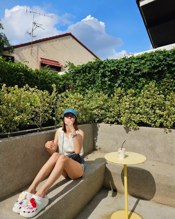 Bí quyết phối giày với quần short Nữ cá tính trendy 2024