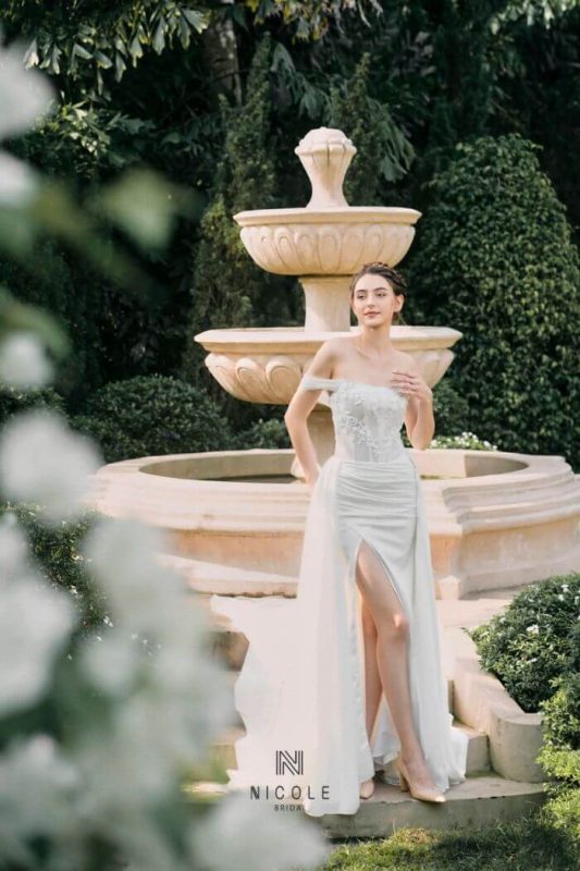 +10 sexy wedding dresses for the charming bride 2023