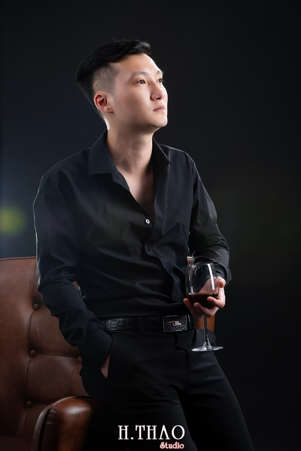 Anh profile 20 1 - Album tổng hợp ảnh doanh nhân trẻ đẹp Tháng 10- HThao Studio