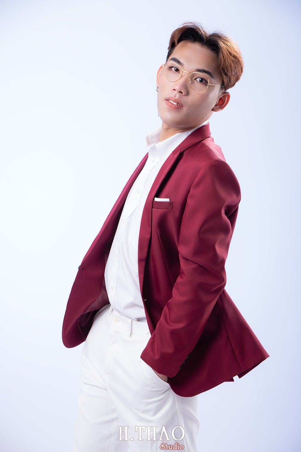 Anh profile 21 1 - Album tổng hợp ảnh doanh nhân trẻ đẹp Tháng 10- HThao Studio