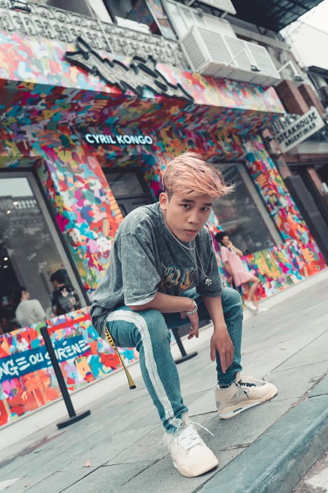 Ảnh Hiha ngoài đời ngầu