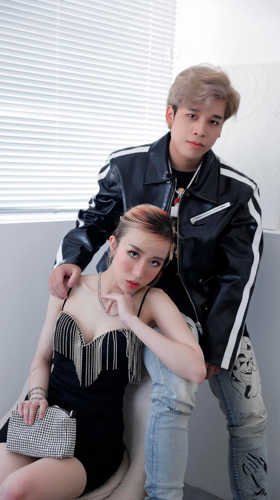 Ảnh Hiha và Yummie ngoài đời