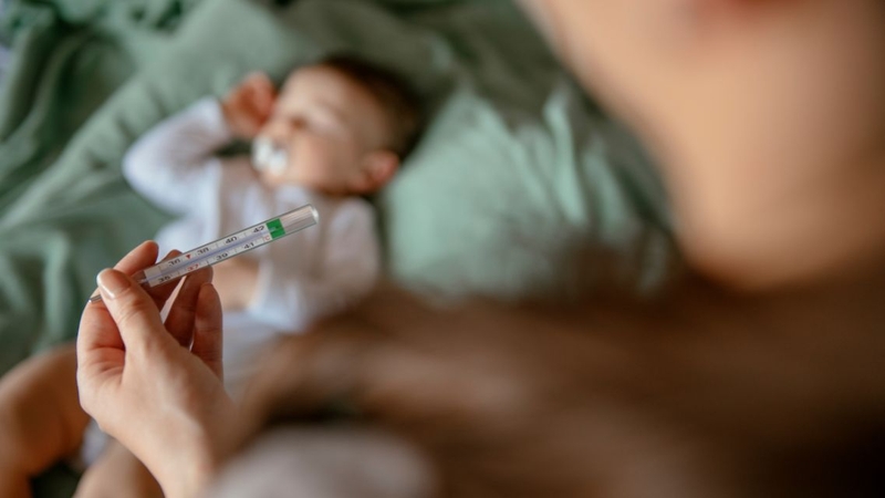 Tay chân miệng độ 3 là cấp độ bệnh nguy hiểm, cần được điều trị tại cơ sở y tế