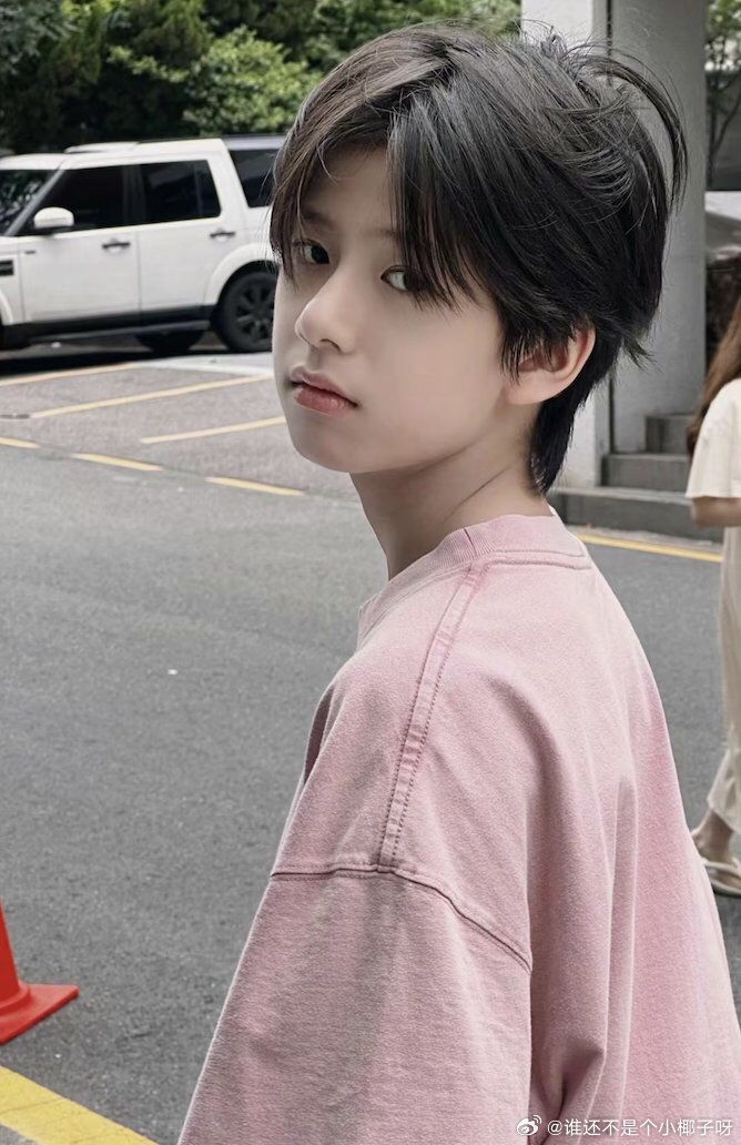 Tải ảnh trai đẹp 9 tuổi