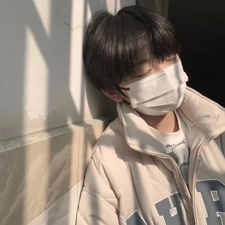 Bộ ảnh trai đẹp 9 tuổi mang đến nhiều kỷ niệm dễ thương gắn liền với tuổi thơ