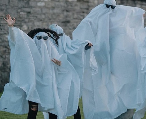 Những hình ảnh ma cute đeo kính