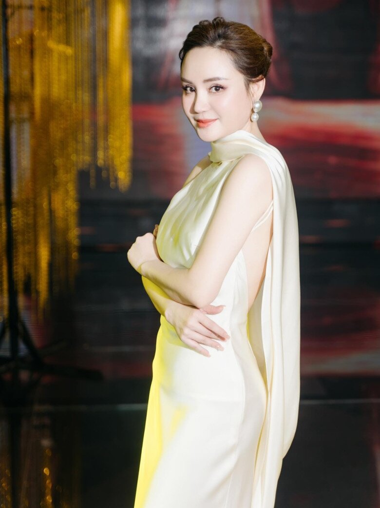 Sao Việt 24h: Con gái Lý Hải càng lớn càng xinh đẹp, vũ đạo giỏi, nhan sắc được ví như bản sao của mẹ Minh Hà - 13