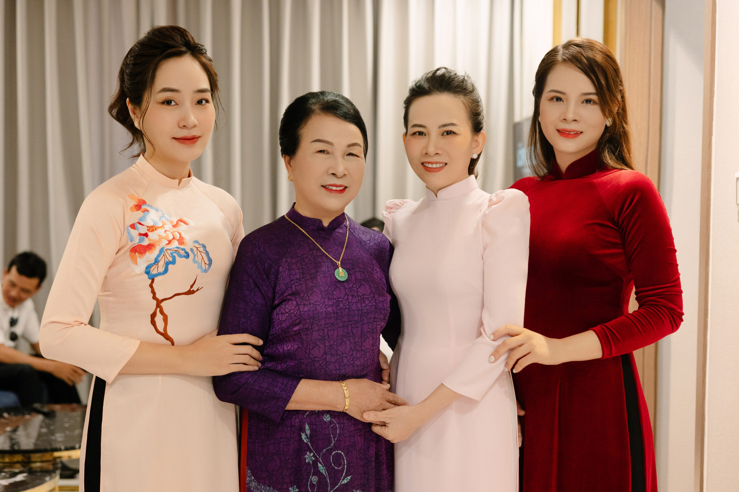 chup anh gia dinh dung scaled