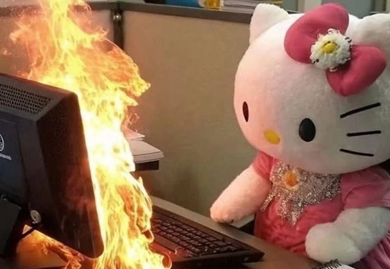 Meme tình huống công sở