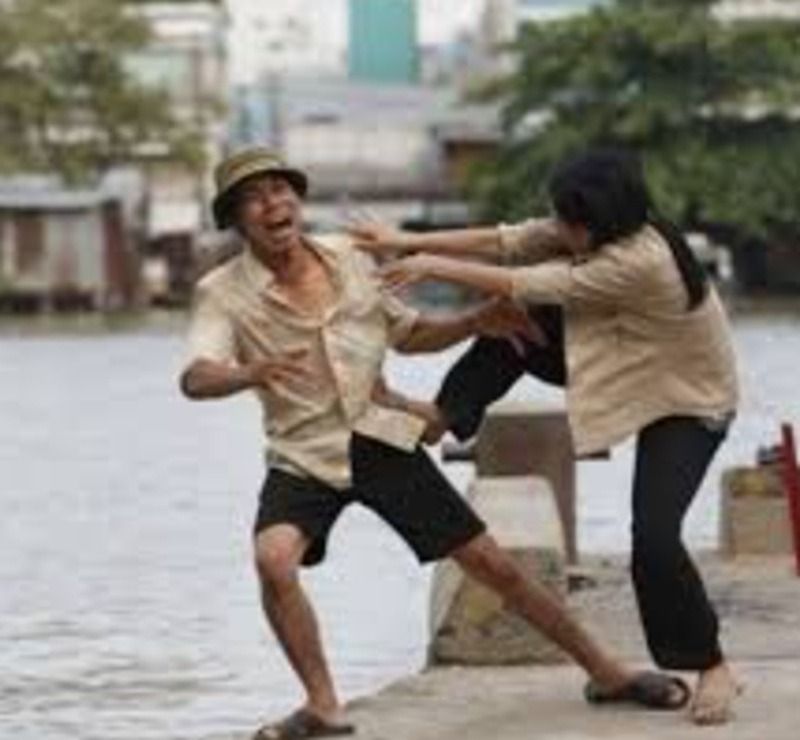 Meme đánh nhau người thật