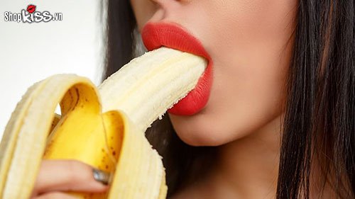 Liếm dương vật ra sao để chàng sung sướng?