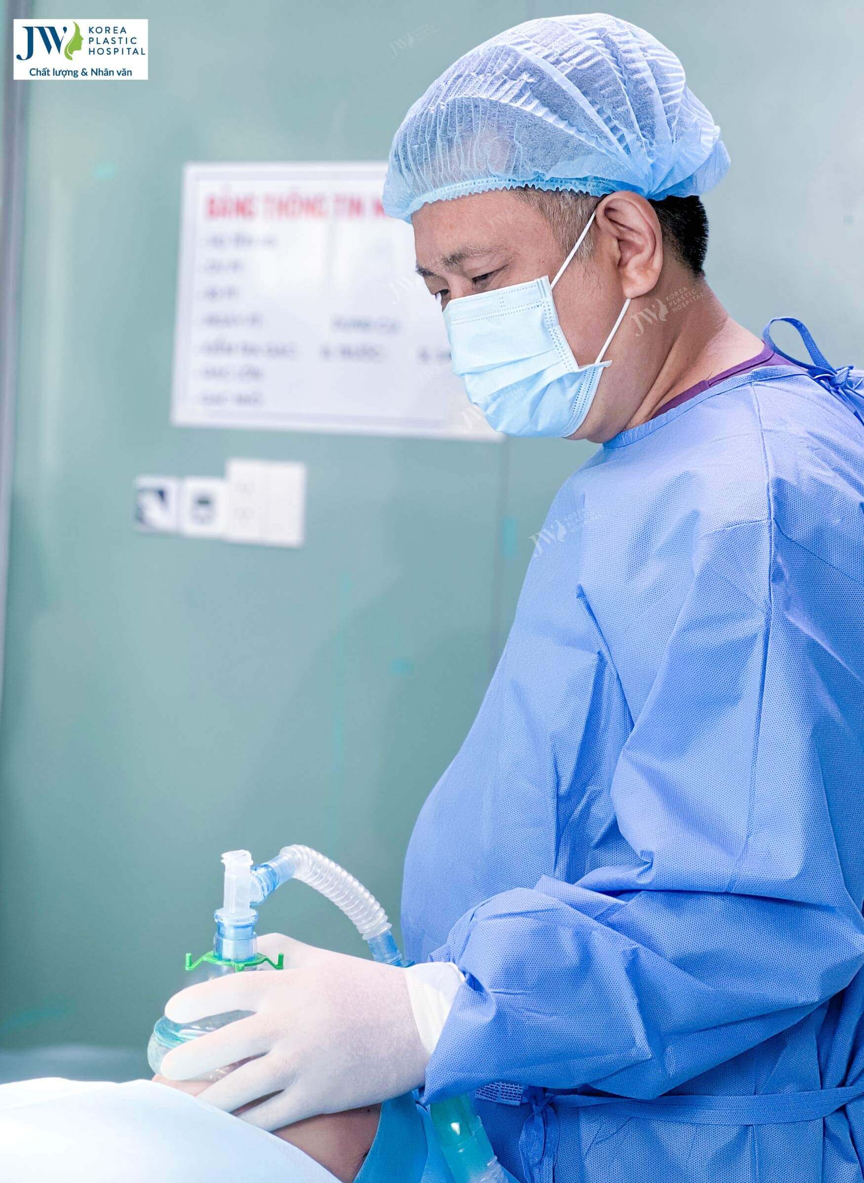 bac-si-gay-me-hoi-suc-jw