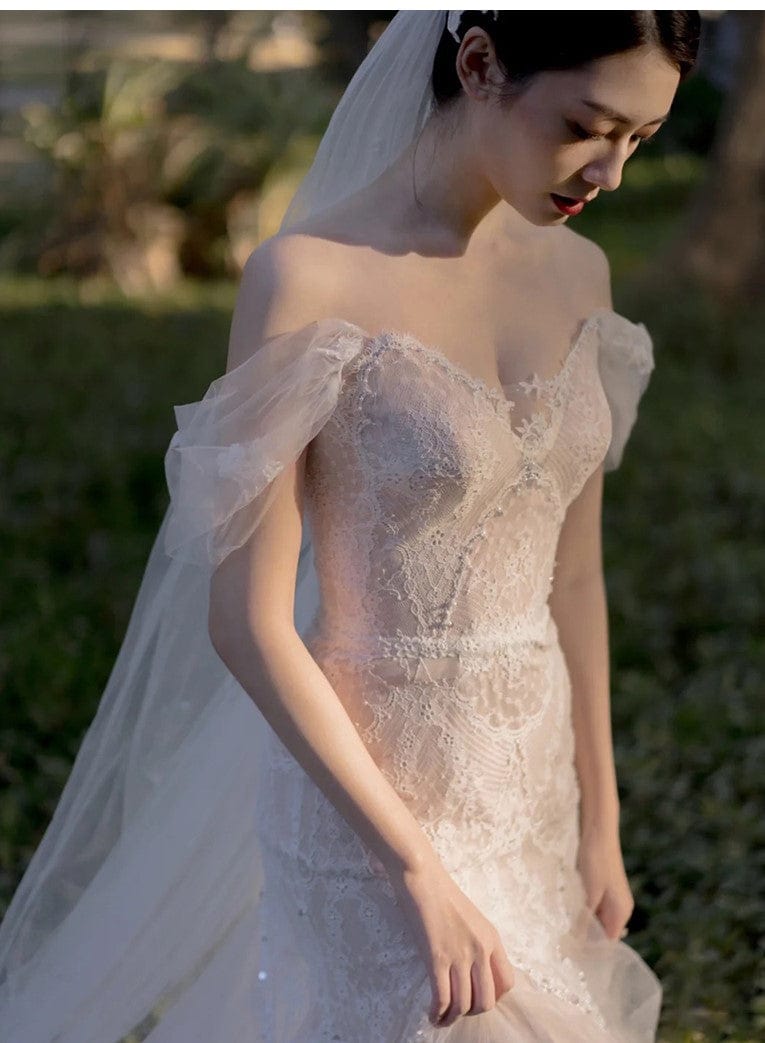 váy cưới trễ vai đơn giản