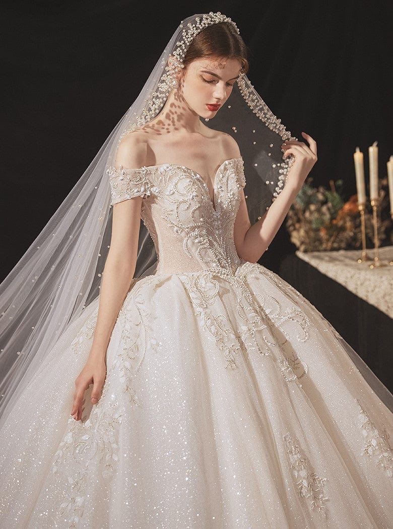 váy cưới trễ vai đơn giản