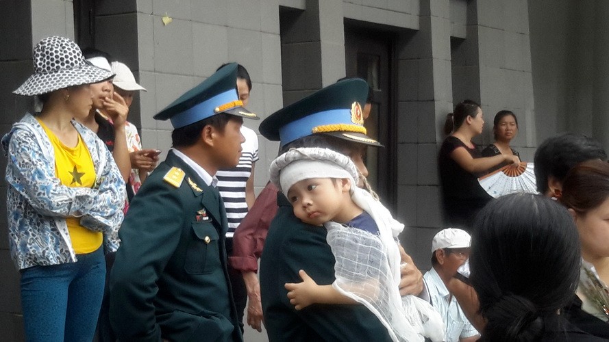 Những hình ảnh xúc động tại lễ truy điệu 18 chiến sĩ hy sinh ảnh 14