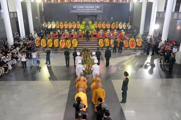 Những hình ảnh xúc động tại lễ truy điệu 18 chiến sĩ hy sinh ảnh 18