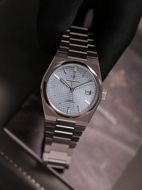 Mách bạn các loại đồng hồ thể thao nam đẹp khiến phái mạnh mê mẩn