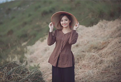 Thôn nữ gây sốt vì xinh đẹp dịu dàng nhất vịnh Bắc Bộ - 15