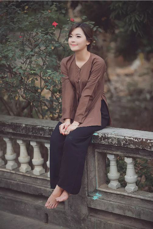 Thôn nữ gây sốt vì xinh đẹp dịu dàng nhất vịnh Bắc Bộ - 6