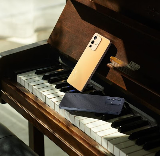 Sử dụng điện thoại vivo V23 5G để tạo ảnh selfie đẹp