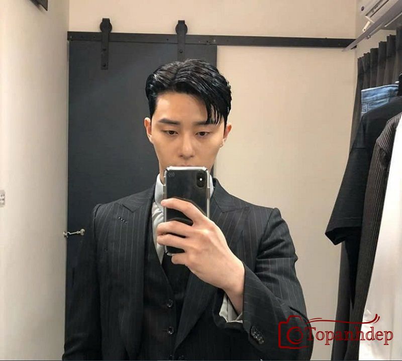  Góc chụp từ xa trước gương