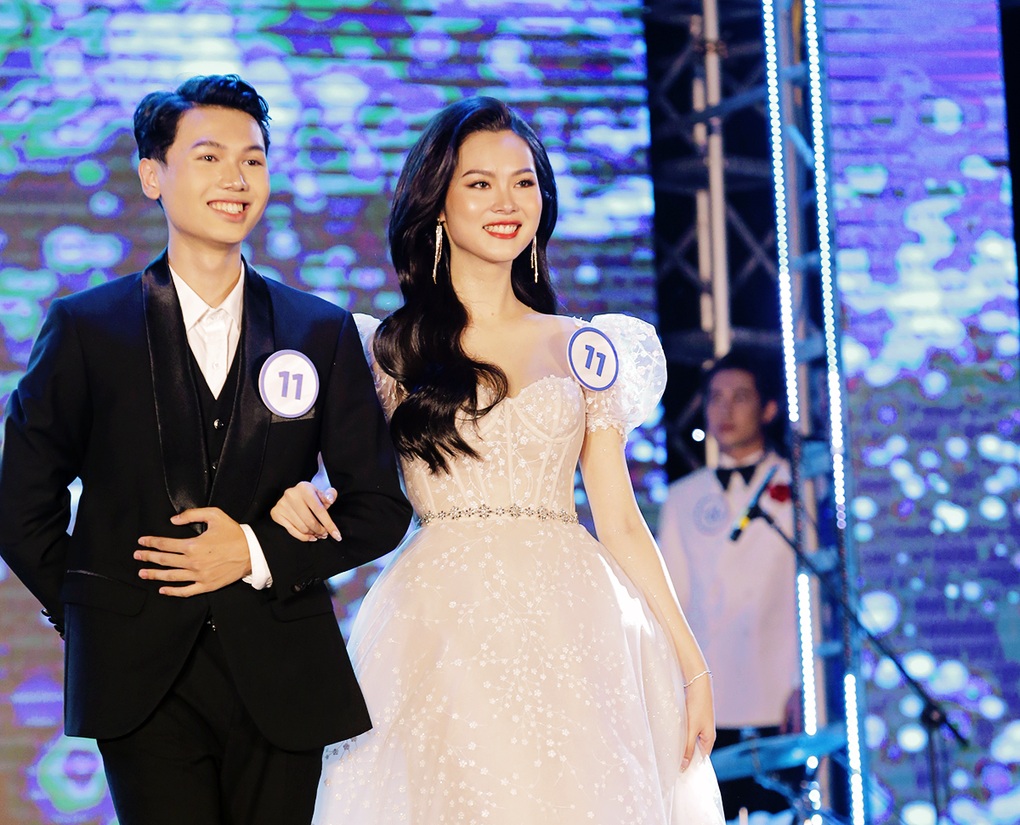 Lộ diện Tân hoa khôi trường đại học Ngoại thương Hà Nội - 6