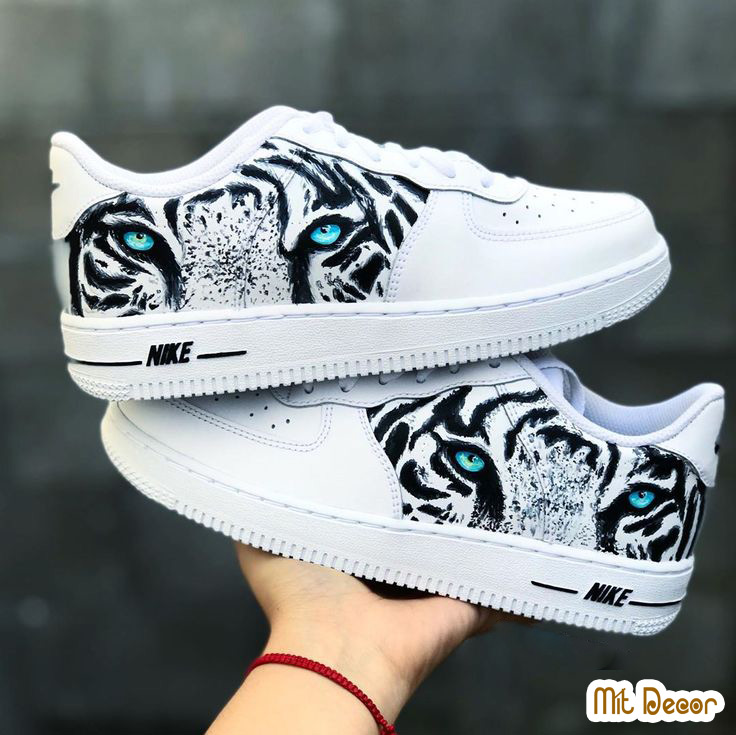 giày vẽ hổ