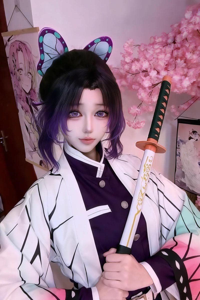 Shinobu cosplay cosplay thần thái mạnh mẽ