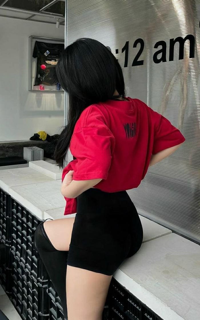 gái mông tròn