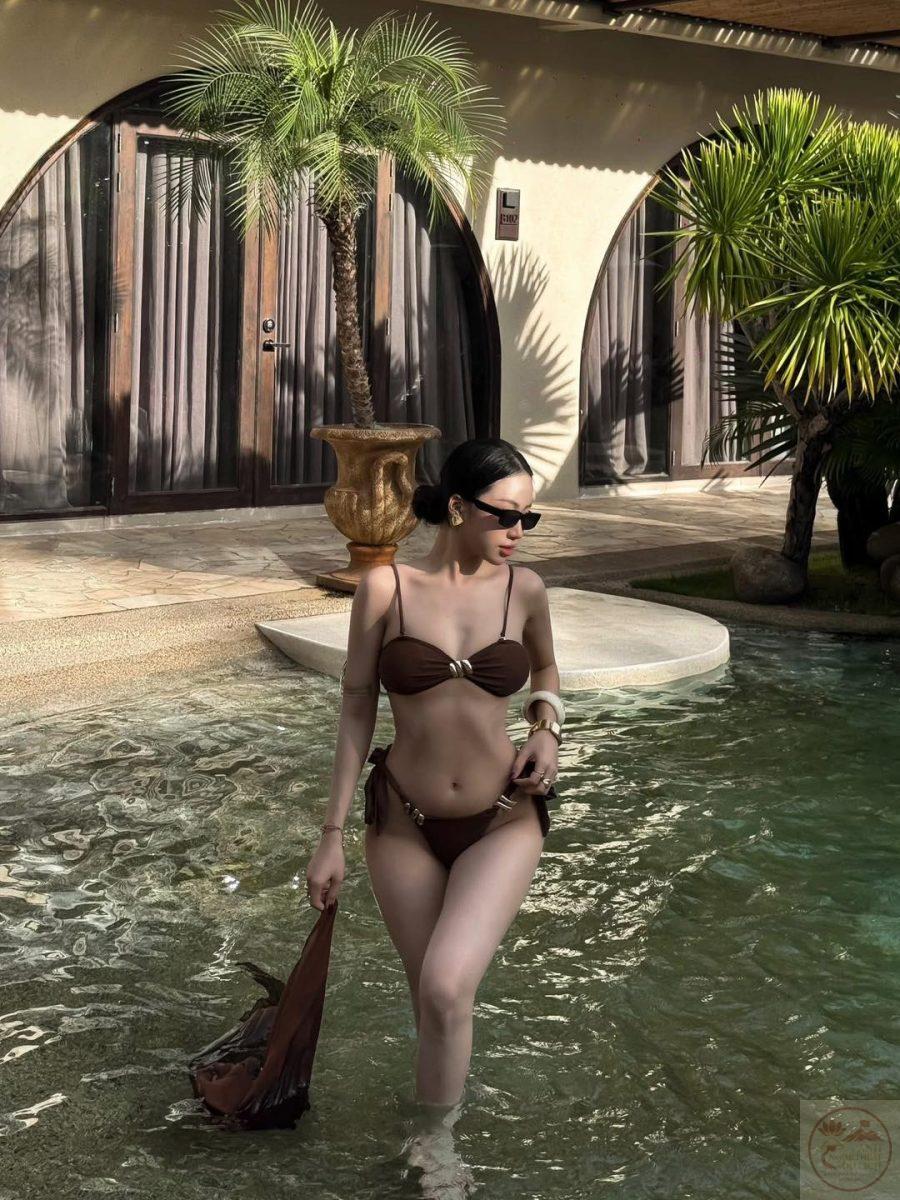 Gái đẹp mặc bikini
