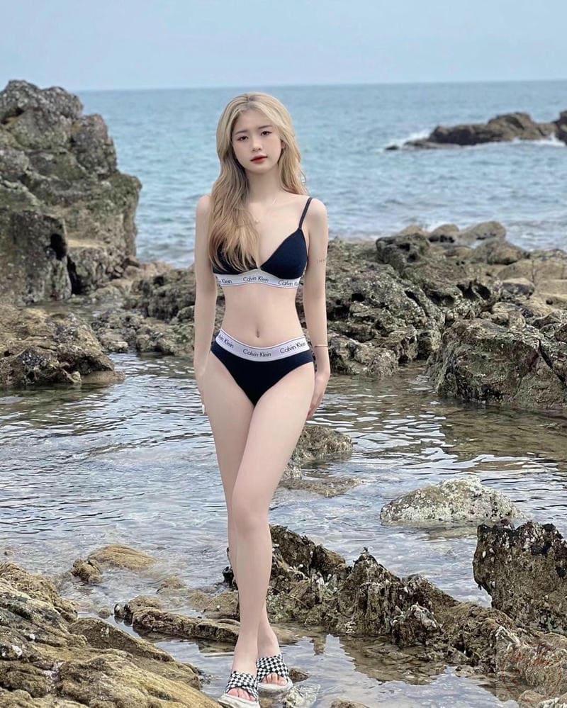 Ảnh gái xinh Việt Nam mặc bikini