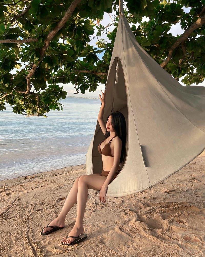 Hình gái xinh mặc bikini