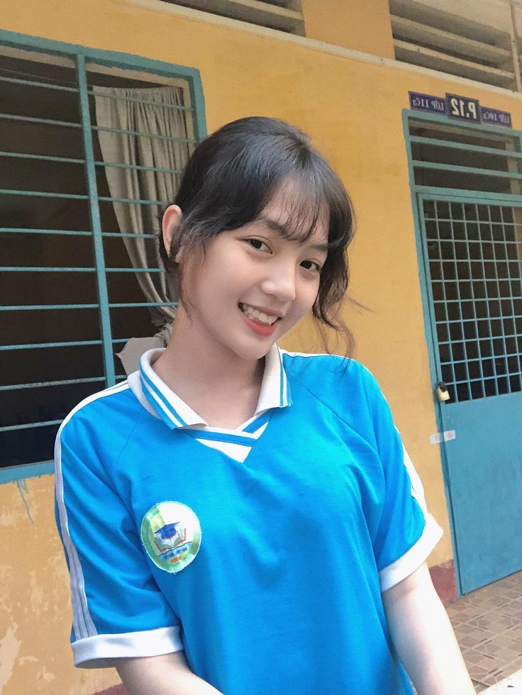 Ảnh gái xinh cấp 2 rạng rỡ hồn nhiên làm ánh nhìn khó rời xa