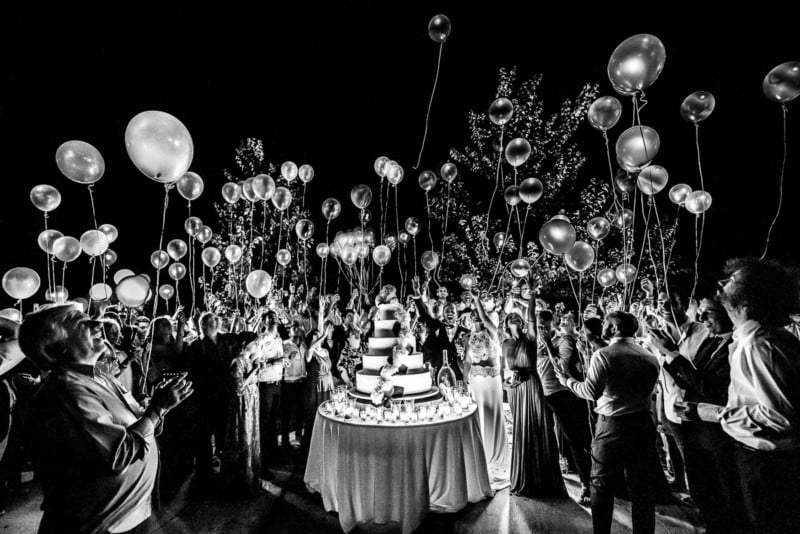 Người chiến thắng hạng mục Giờ tiệc tùng trên sàn nhảy! | Francesco Brunello/International Wedding Photographer of the Year 2022