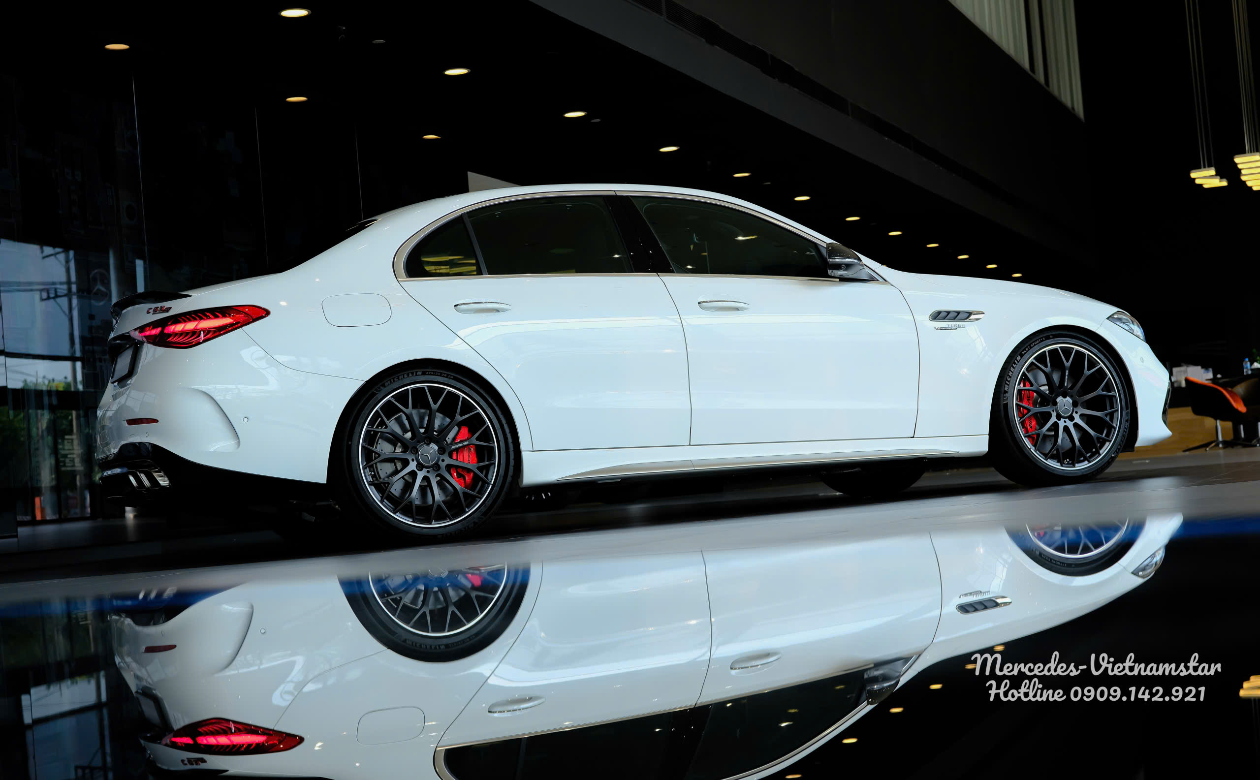 Chiếc xe Mercedes-AMG C63S duy nhất còn lại trong lô 5 xe nhập khẩu