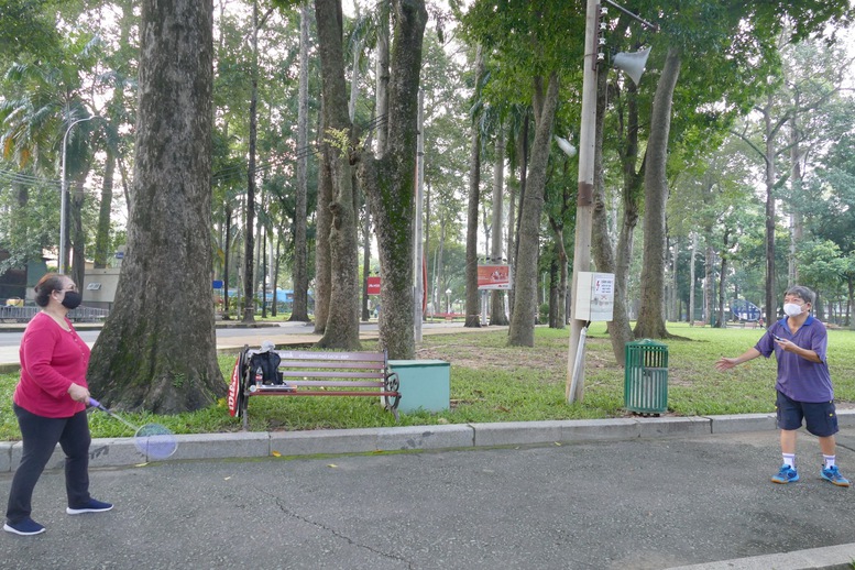 Ngày đầu ‘bình thường mới’ ở TPHCM