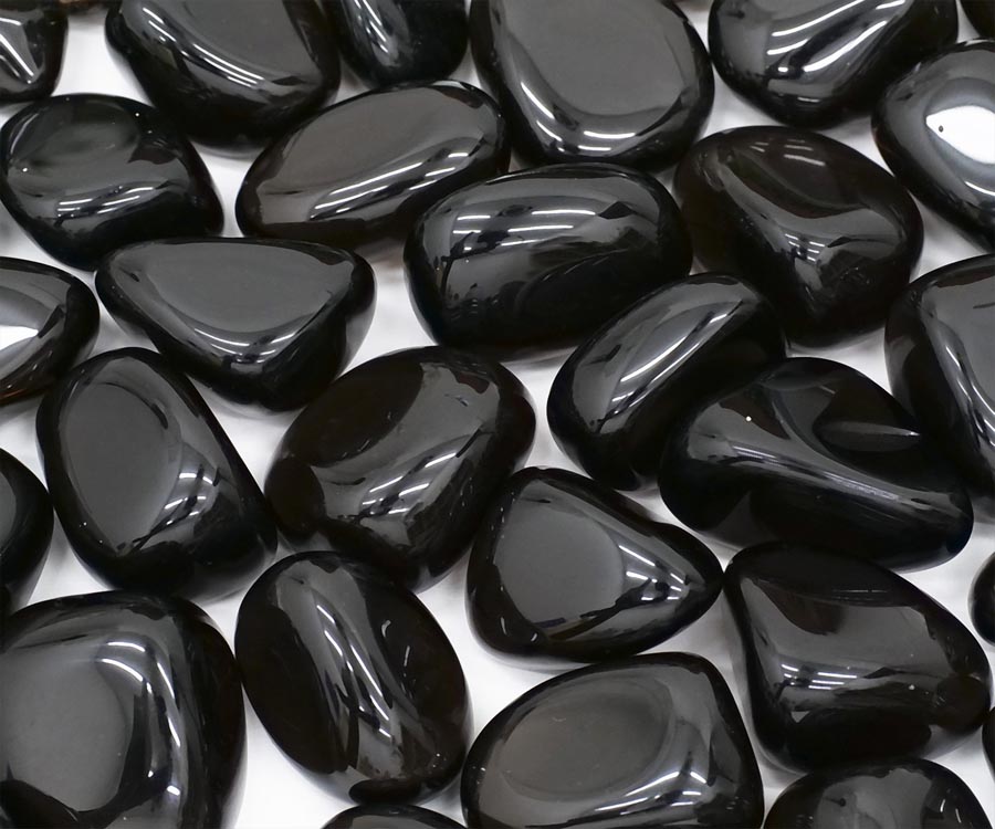 da-thach-anh-den-co-tac-dung-gi-trongkh-phong-thuy