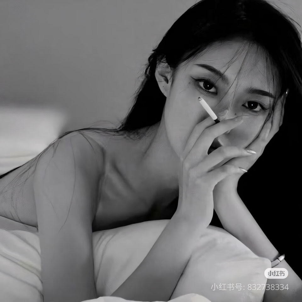 hinh anh co gai buon chat 960px 960px avatar 4
