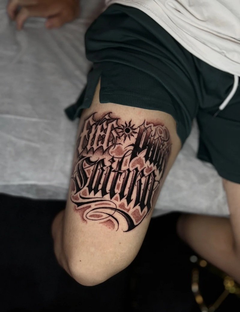 Ảnh tattoo đùi nam với hình thần chết cực kỳ ấn tượng