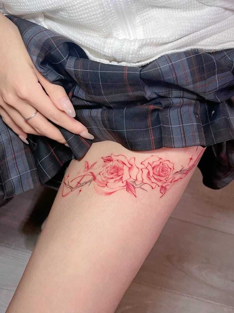 Ảnh tattoo đùi nam với họa tiết rồng cực kỳ nổi bật