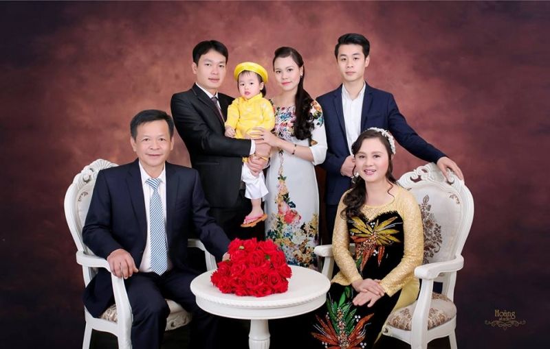 Tư thế tạo dáng chụp hình gia đình