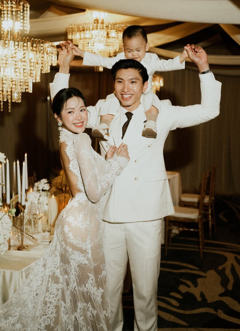 Cô gái khoe ảnh chụp ở quê đứng giữa Đoàn Văn Hậu và Doãn Hải My gây chú ý, mẹ bỉm được khen quá xinh - 3