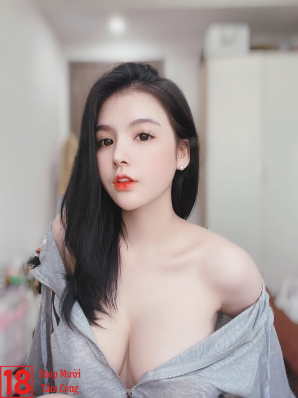 Gái Xinh Khoe Vú To Tròn Căng Mọng (6)