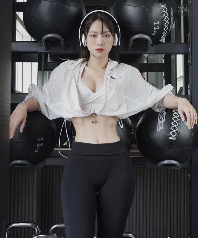 Ảnh Lê Bống đẹp cute, tổng hợp ảnh ngầu, sexy nóng bỏng nhất