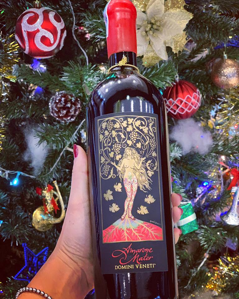 Amarone mater-rượu cô gái khỏa thân