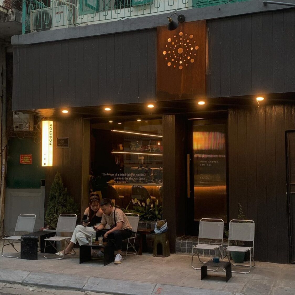 Kosmos Coffee - Quán cafe đẹp ở Hà Nội