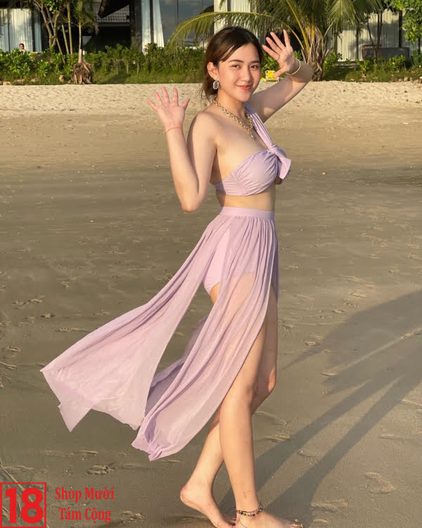 Gái đẹp Vú To (1)